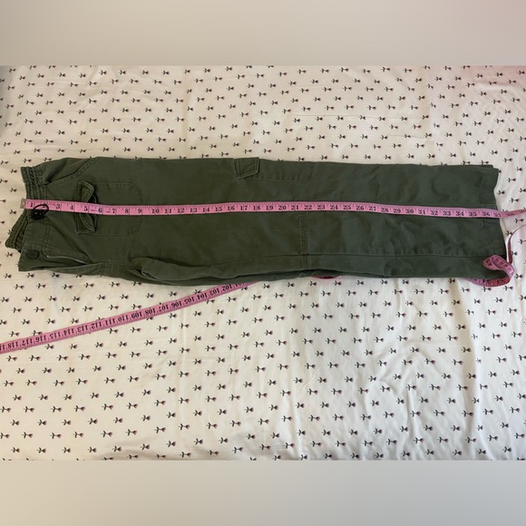 Brandy Melville Kim Cargo Pants - Picture 8 of 12